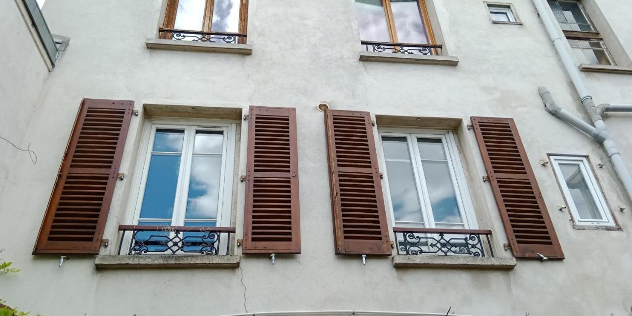 Paris Authentic House Small, Bright And Calm Studio Номер фото