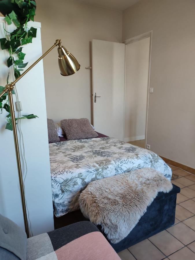 Paris Authentic House Small, Bright And Calm Studio Номер фото